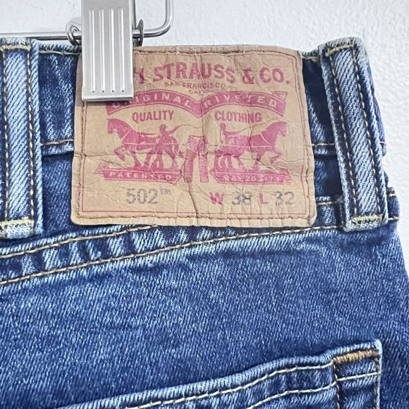 Levi's 502 Blue Taper Fit Jeans Medium Wash 38 x 32  Casual Basic Denim - Picture 3 of 7